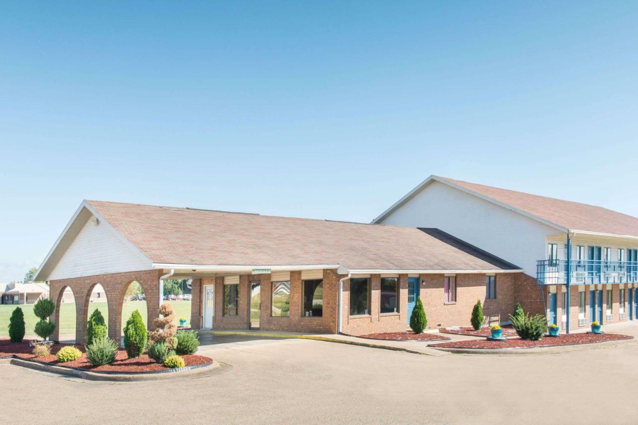 Days Inn By Wyndham Mountain Grove Buitenkant foto